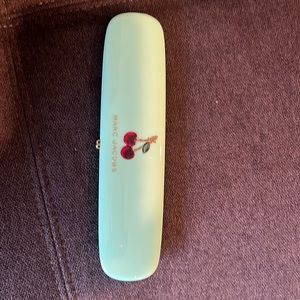 marc jacobs 880 cherrific eyeshadow palette